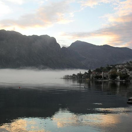 Amazing Sea View Guest House Adriatica Kotor Bagian luar foto