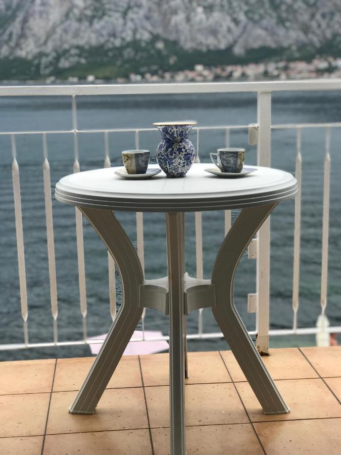 Amazing Sea View Guest House Adriatica Kotor Bagian luar foto