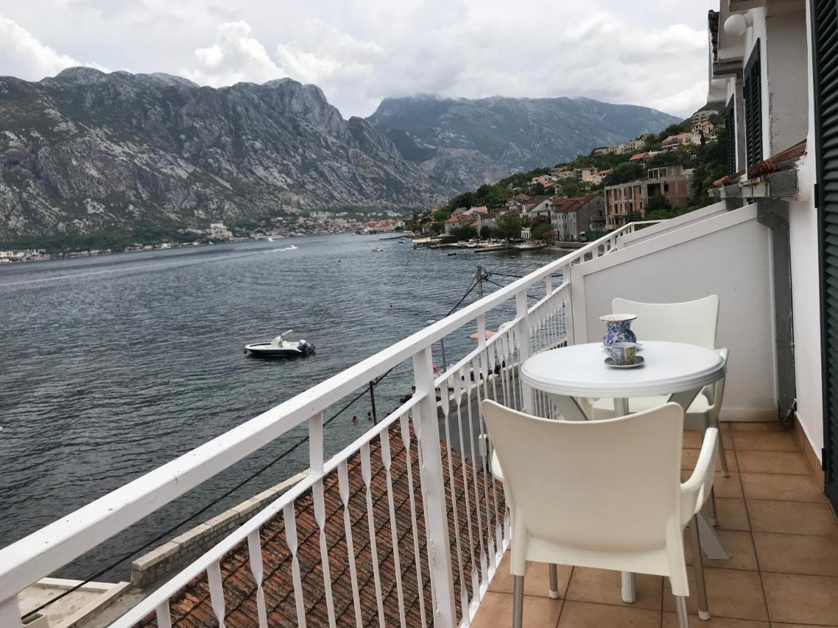 Amazing Sea View Guest House Adriatica Kotor Bagian luar foto