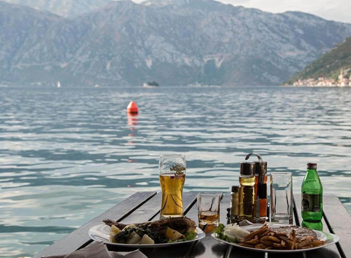 Amazing Sea View Guest House Adriatica Kotor Bagian luar foto
